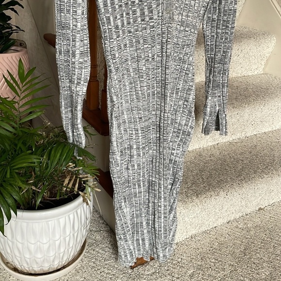 NWT Willow & Wind Gray Ribbed Dress - Picture 3 of 9